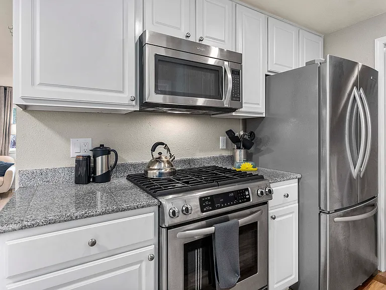 7409 Mazama St SW — Photo 12