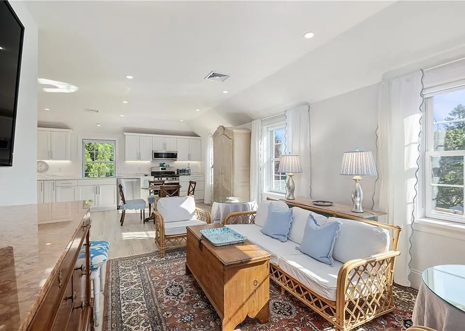 342 Boulevard