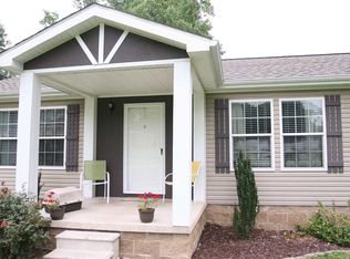 203 Greenwood Dr, Paris, TN 38242