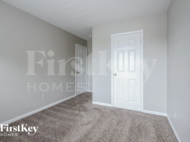 7222 Mars Dr — Photo 12
