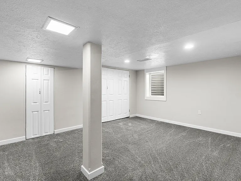 3927 Gold St — Photo 16