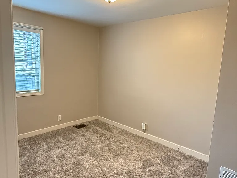 82 Webster St #82 — Photo 6