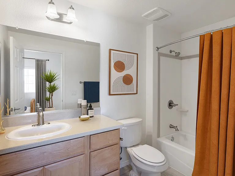 Siena Apartments — Photo 10