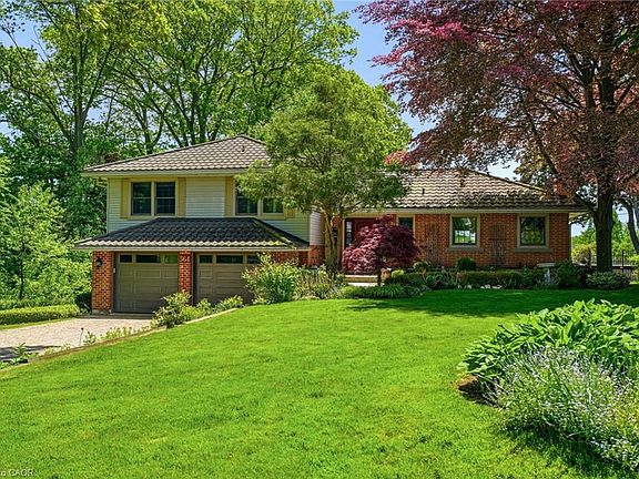 2nd image of 364 Shoreview Rd