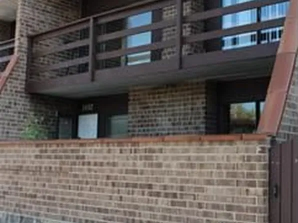 1402 Kenneth Cir, Elgin, IL 60120