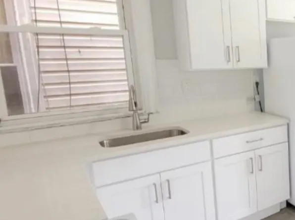 903 Hunterdon St #L2, Newark, NJ 07112