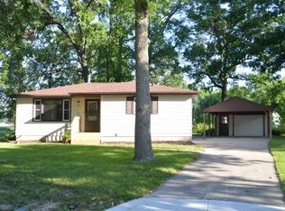 310 Bonnie Ct, Green Bay, WI 54303