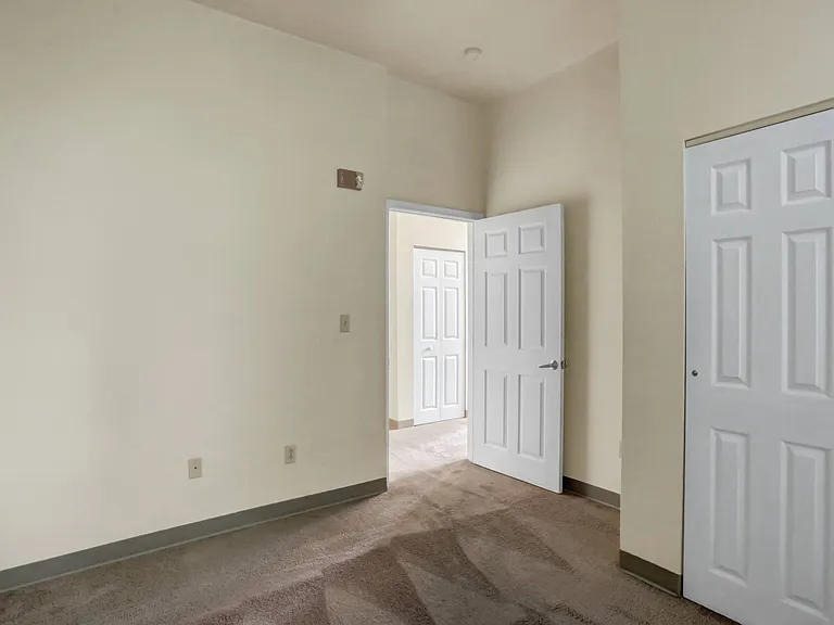 The Weightman Apartments — Photo 12