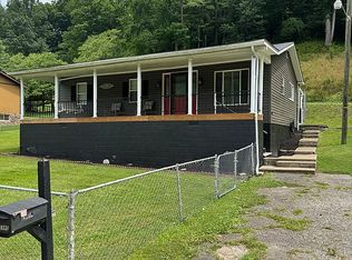 12989 Coal River Rd, Seth, WV 25181