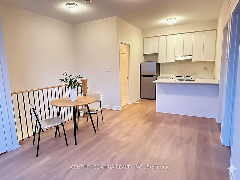 237 Webb St #COACH HOUSE — Photo 5