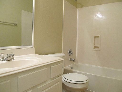 5th image of 8903 York Hollow Ln
