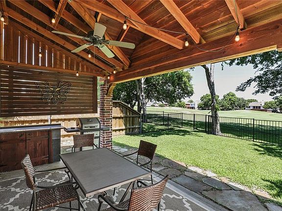 2nd image of 2537 Royal Troon Dr