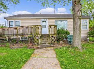 822 East St, Morris, IL 60450