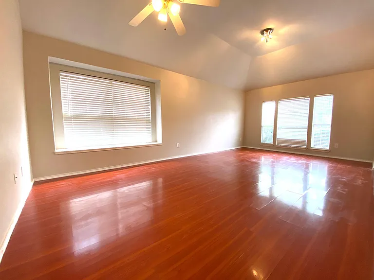 10800 Jackson Ln — Photo 9