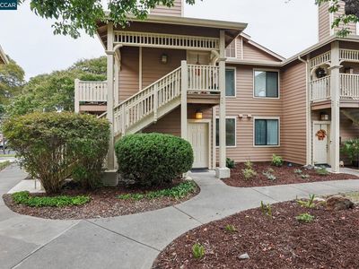 47 Lakeshore Ct, Richmond, CA, 94804