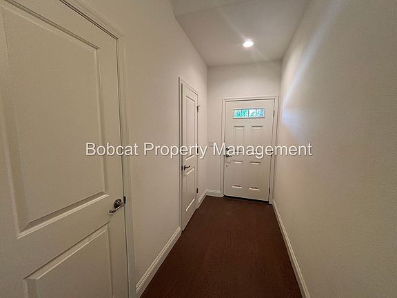 3rd image of 1312 Saltern Dr