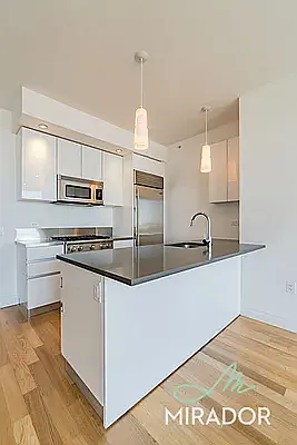 Rented by Mirador Real Estate | media 3