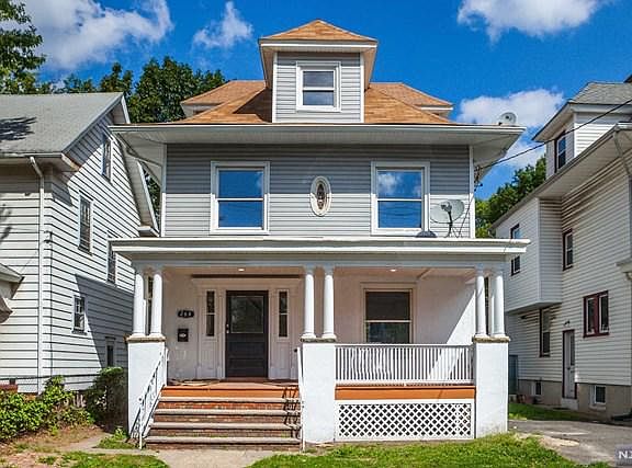 2nd image of 269 Belleville Ave