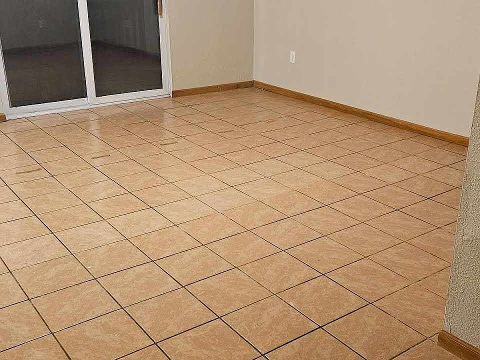 2nd image of 425 Thornton St APT A