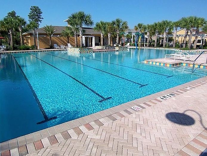 1st image of 204 Brookgreen Way