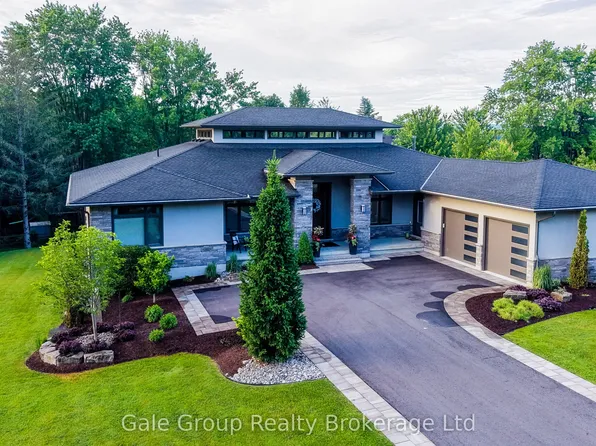 8 Pittock Park Rd, Woodstock, ON N4S 7W1