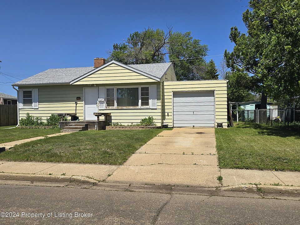 1st image of 1418 2nd St S