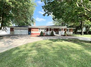 612 N 10th St, Gas City, IN 46933