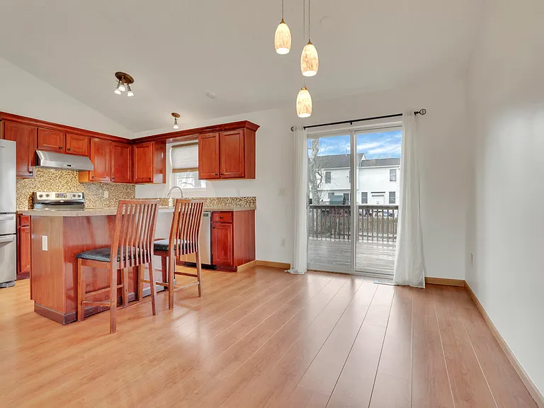 7859 Chapel Stone Rd — Photo 19