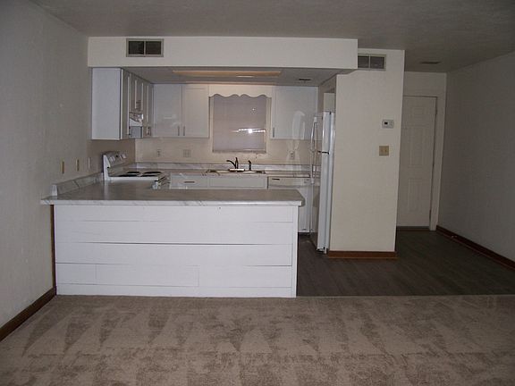4th image of 201 W 3rd Ave APT 10