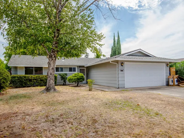 4824 Willowbrook Dr, Sacramento, CA 95842