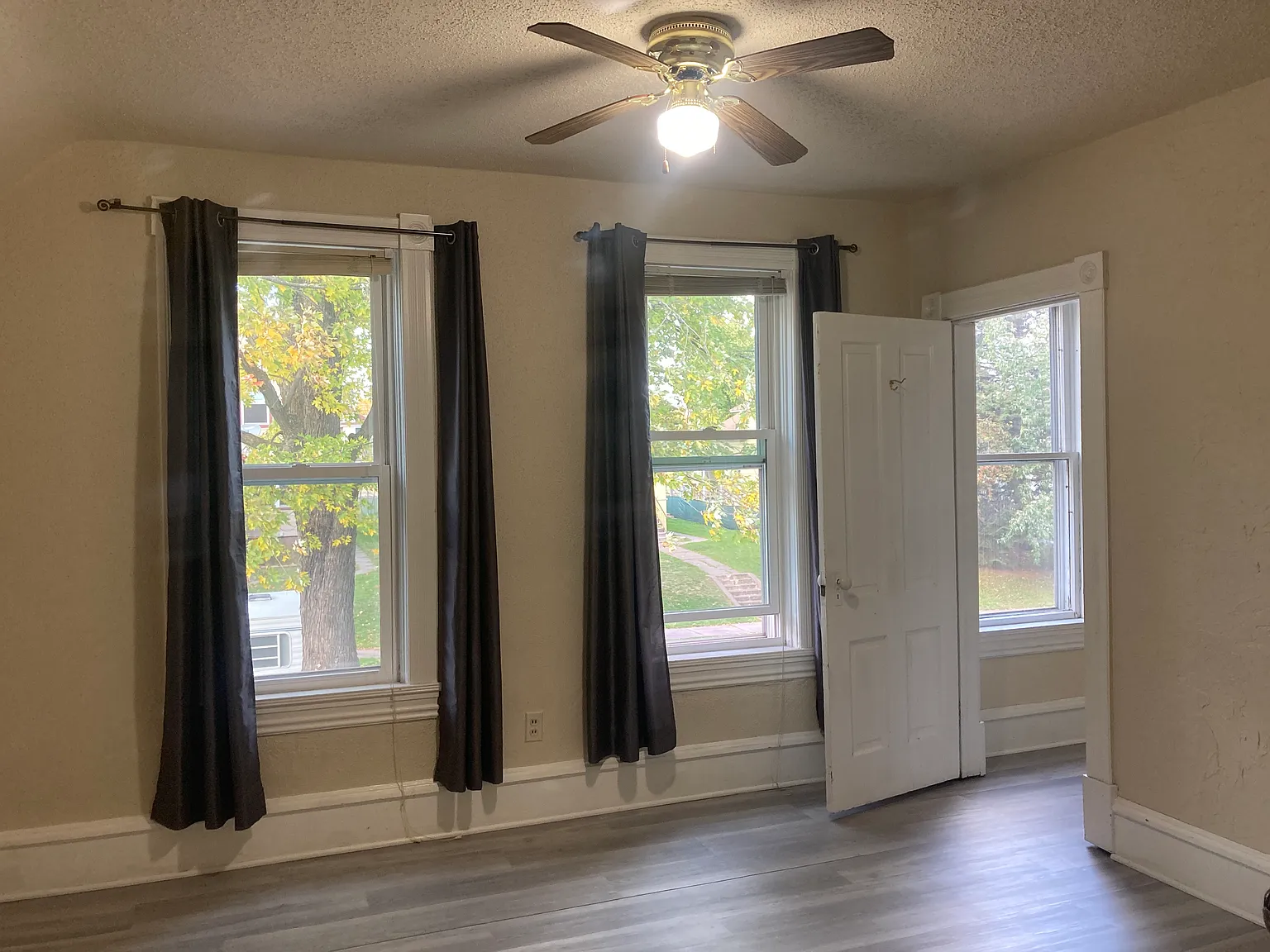 2 bed, $1,190 — Photo 4
