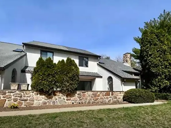 106 Pinecrest Dr, King Of Prussia, PA 19406