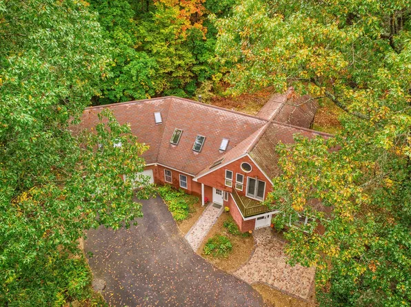 291 Old Dunstable Rd, Groton, MA 01450