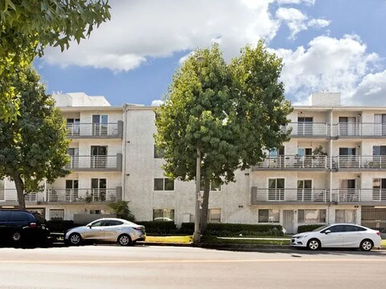 1515 S Beverly Dr #309 — Photo 1