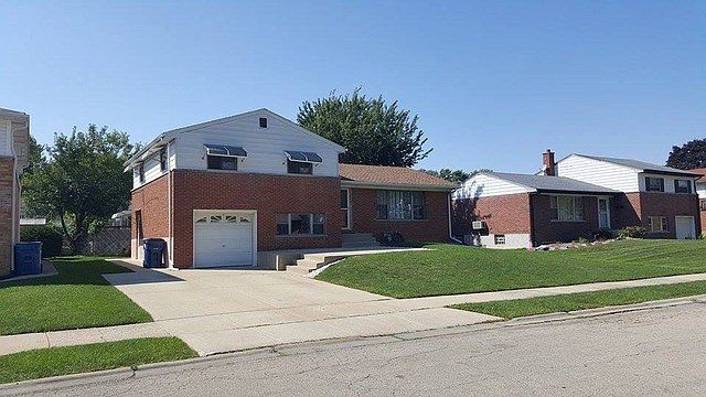 1st image of 1640 Clay Ct