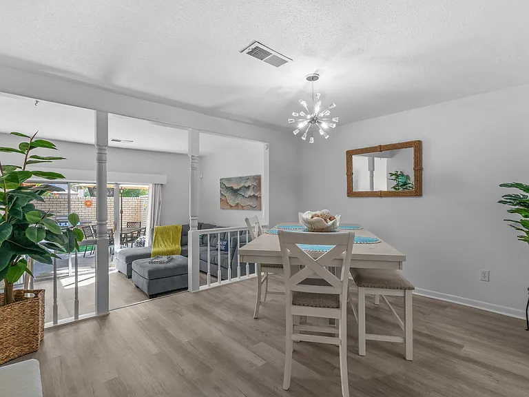 4701 N Kings Hwy #10 — Photo 14