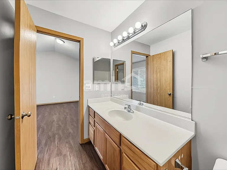 21555 Fulton Ct — Photo 12