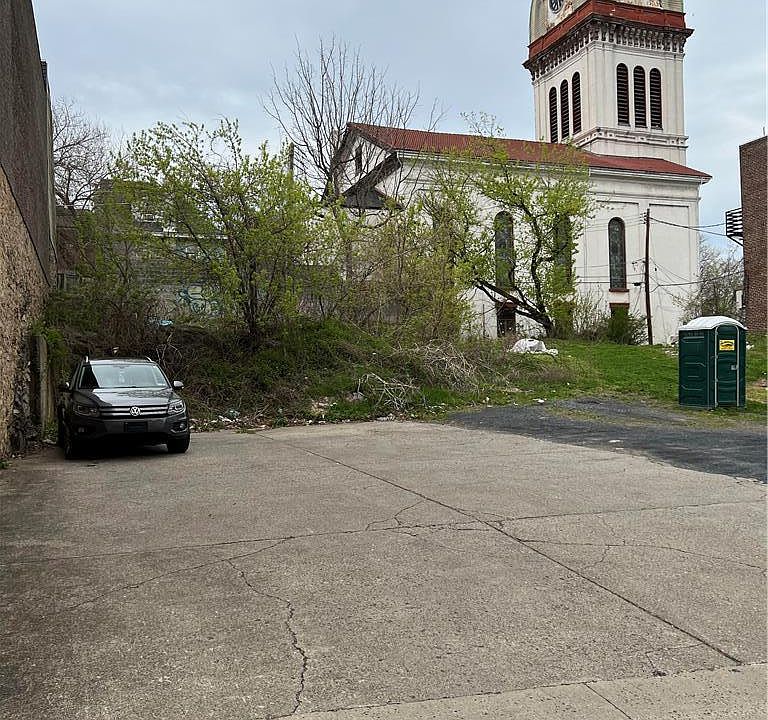2nd image of 513-517 Northampton St