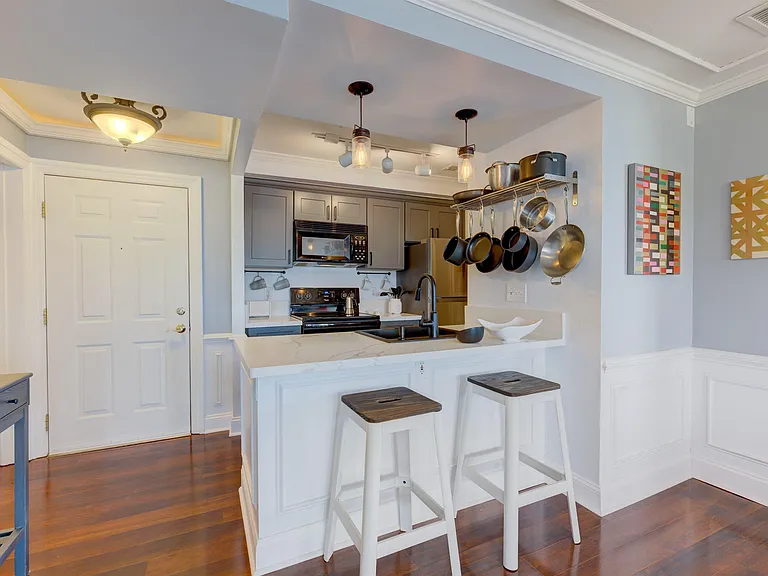 900 Taylor St #401 — Photo 8