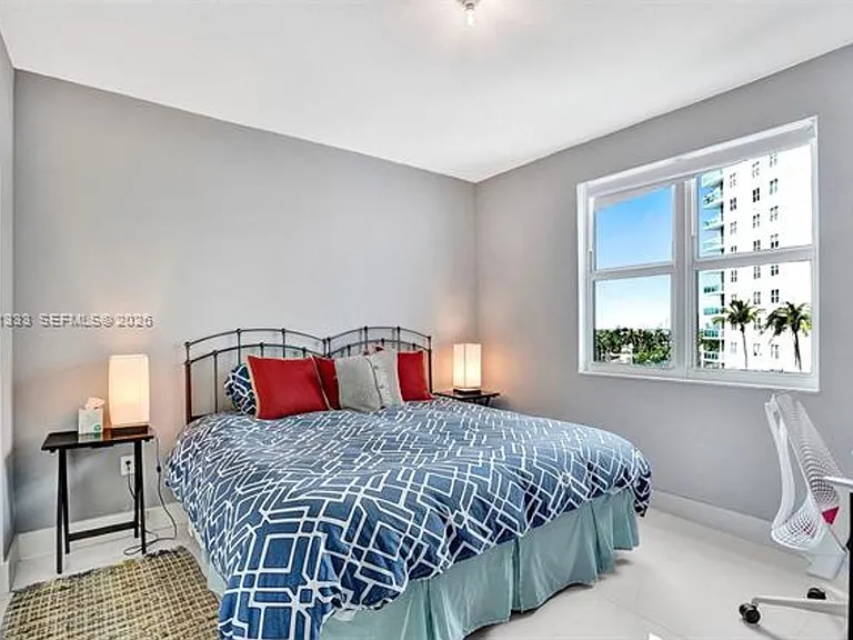 7900 Harbor Island Dr #704 — Photo 21