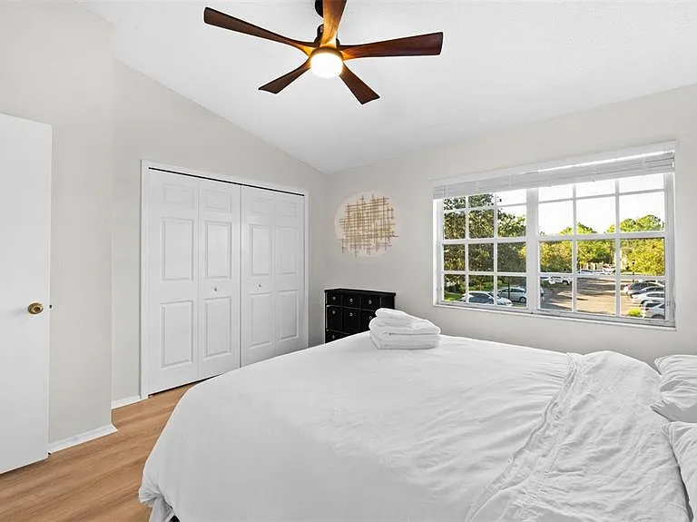 12444 Berkeley Square Dr — Photo 16