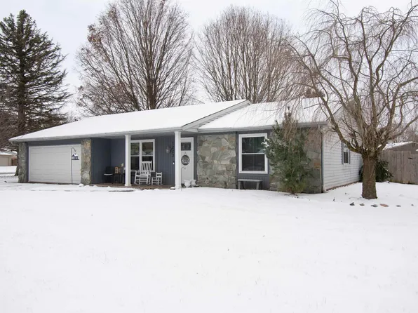 1223 McIntyre Dr, Auburn, IN 46706