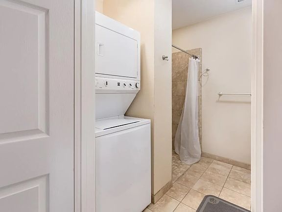 3rd image of 605 Pacific Ave APT 102
