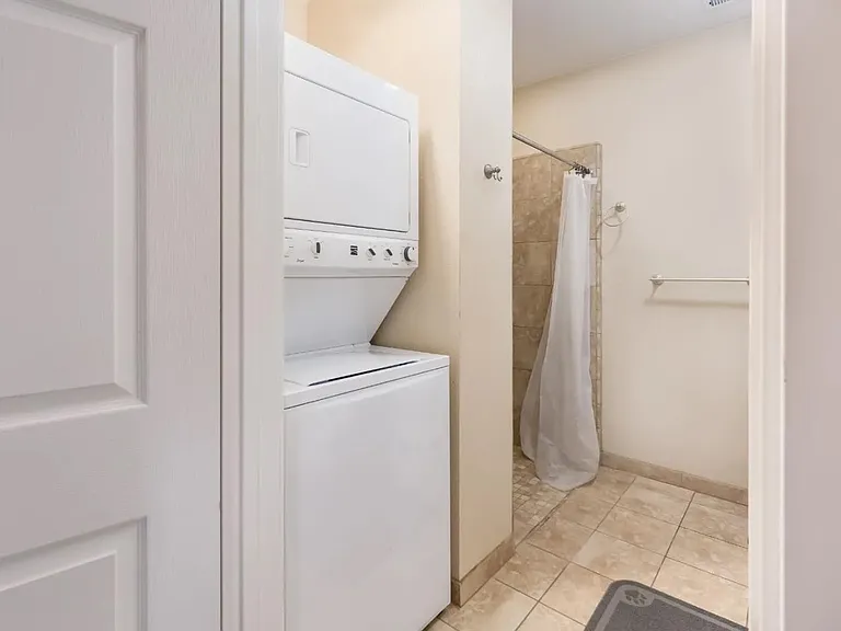 605 Pacific Ave #102 — Photo 3