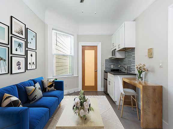 2nd image of 2136 Broderick St #7