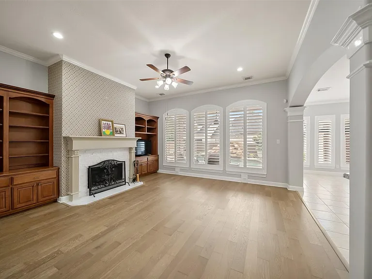 390 Wedgewood Dr — Photo 21