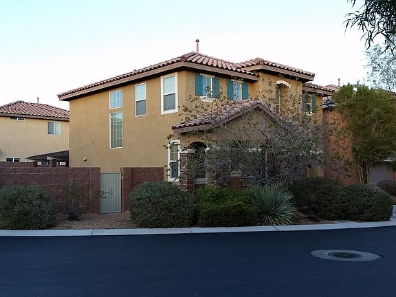 2nd image of 8752 Gateway Glen Dr