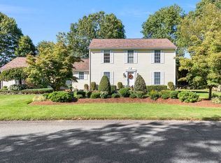 15 Andrew Ct, Swansea, MA 02777