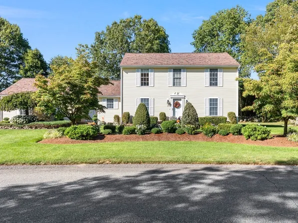 15 Andrew Ct, Swansea, MA 02777