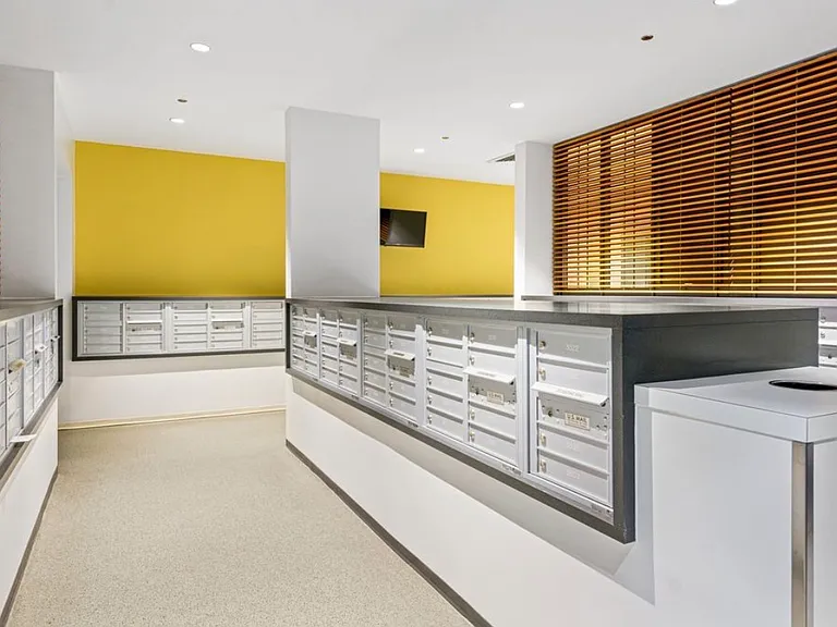235 W Van Buren St #1408 — Photo 4